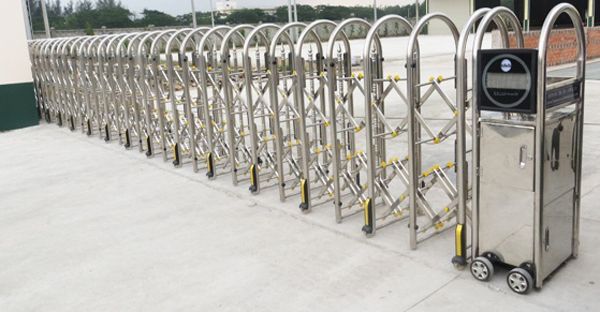 Cửa cổng xếp tại Thuận An